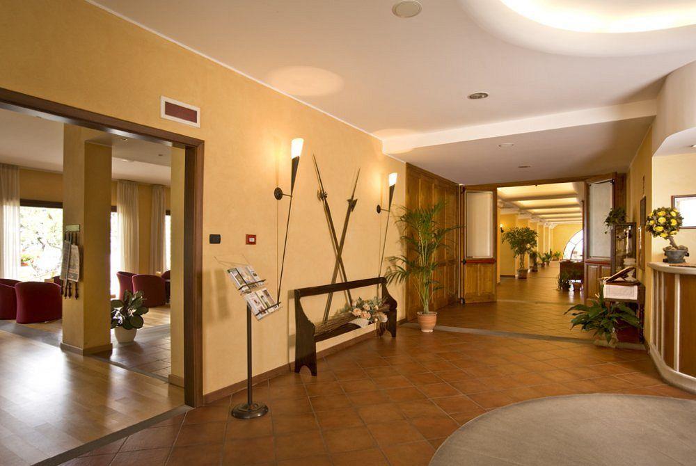 Montalbano Hotel 몬탈바노 엘리코나 외부 사진